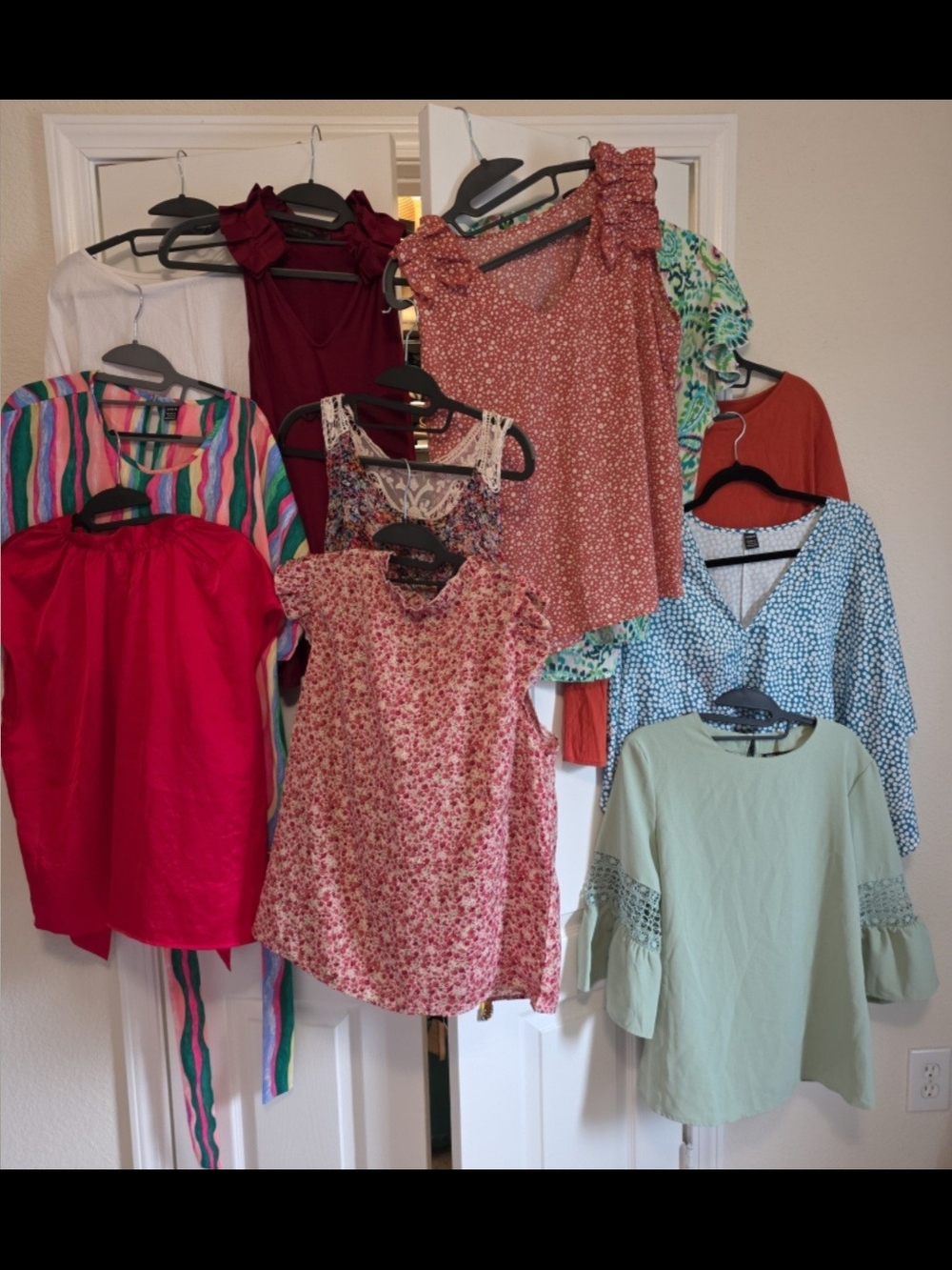 Shein / Express / No Boundaries Women's Tops Lot of 11 – Size Large